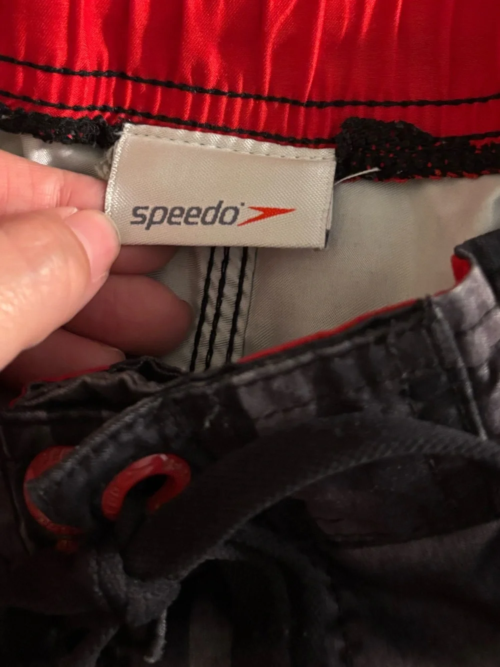 Speedo Striped Black Board Shorts Men’s Small
